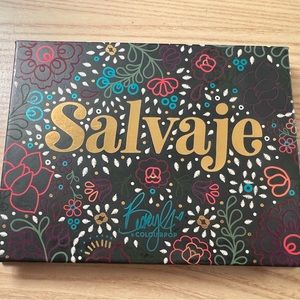 Colourpop Salvaje Palette